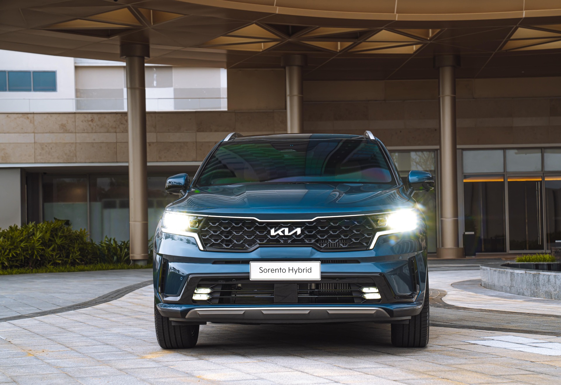 THACO AUTO Chính thức Giới thiệu mẫu xe Kia Sorento Hybrid & Plug-In Hybrid Hoàn Toàn Mới - Kiến Tạo Tương Lai