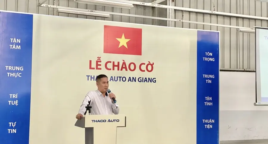 THACO AUTO AN GIANG TỔ CHỨC LỄ CHÀO CỜ THƯỜNG KỲ THÁNG 03 NĂM 2024