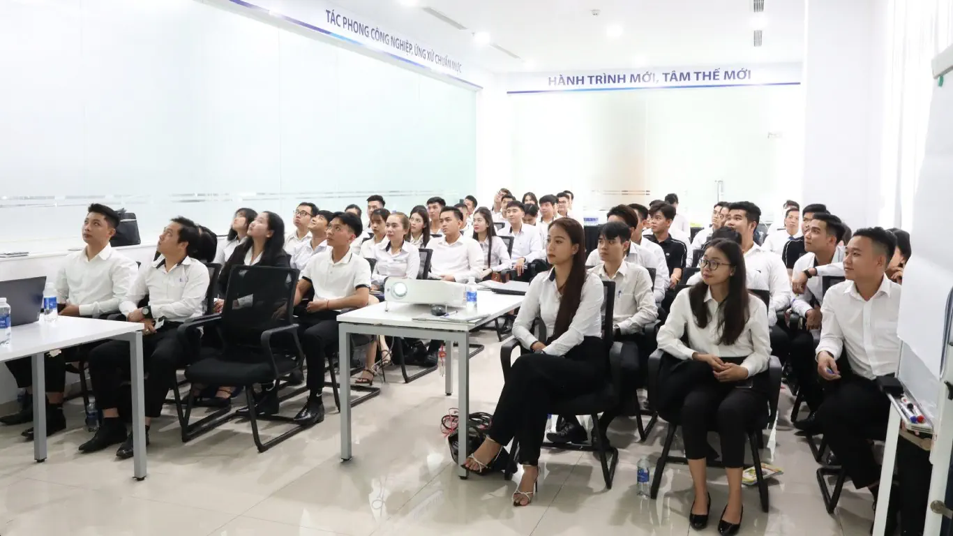 THACO AUTO Đắk Lắk tham gia đào tạo nâng cao kiến thức, kỹ năng bán hàng xe Kia, Mazda