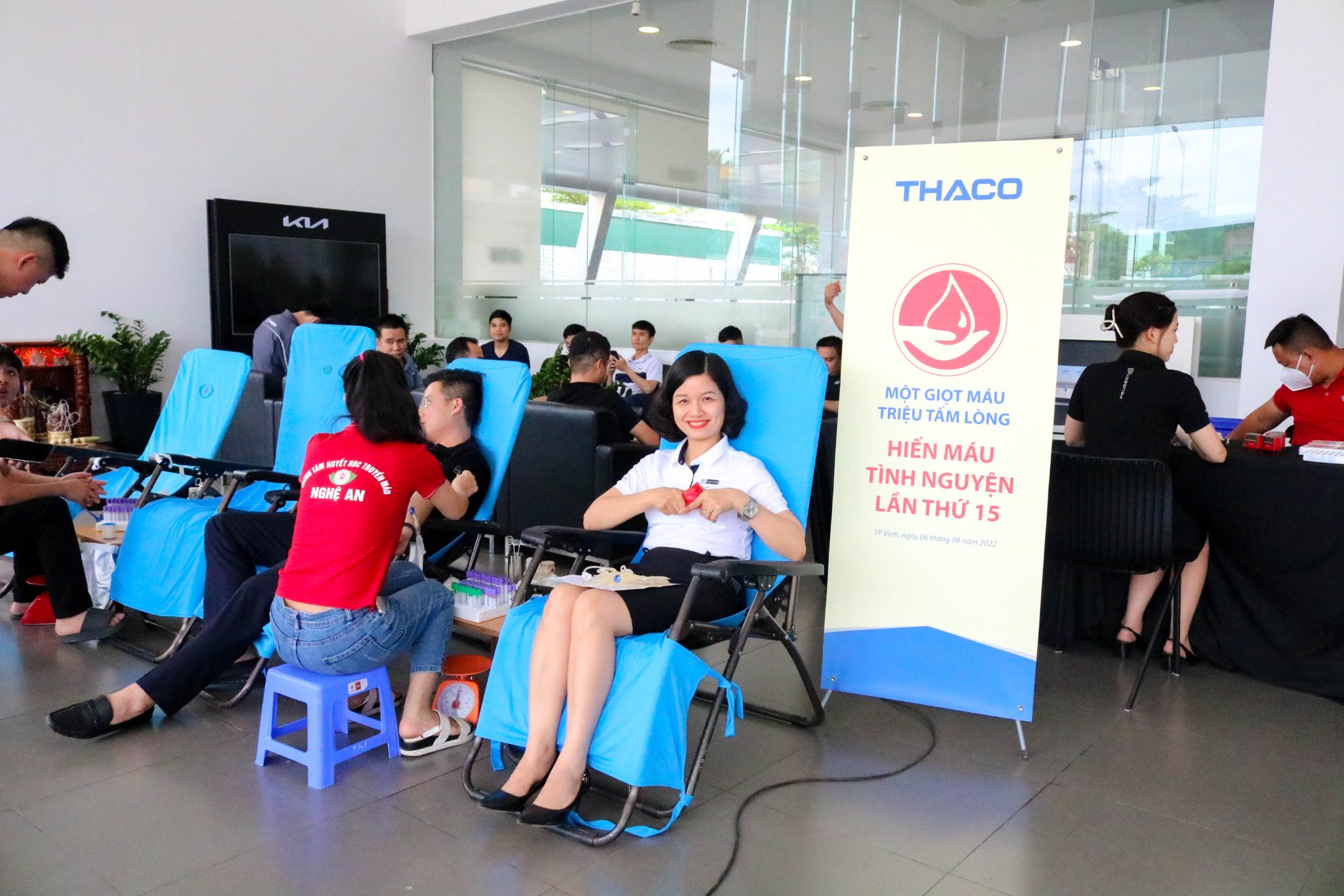 Thaco Auto Nghệ An – Trao Giọt Hồng, Chia Sẻ Niềm Yêu Thương