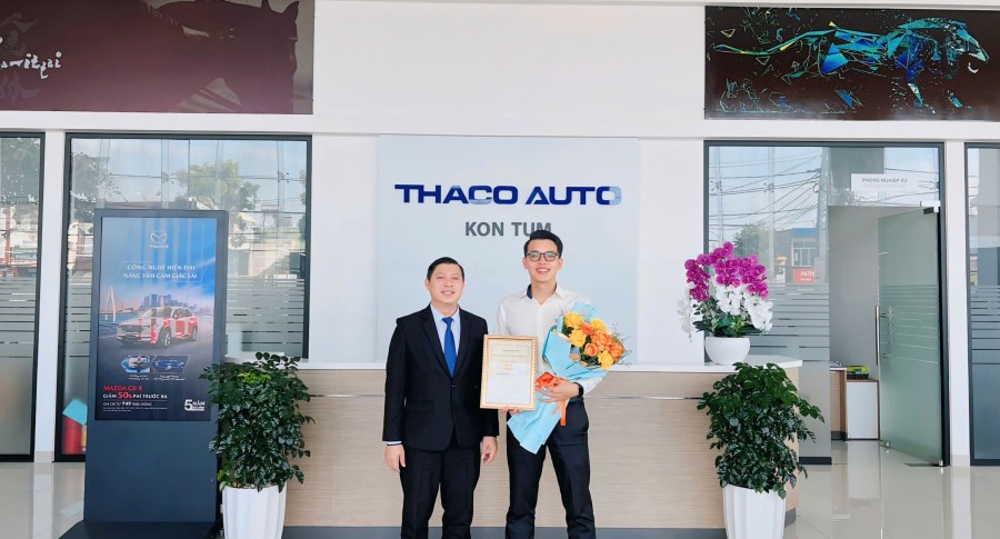 Lễ chào cờ tháng 10: THACO AUTO Kon Tum sẵn sàng bứt phá trong Quý IV/2024