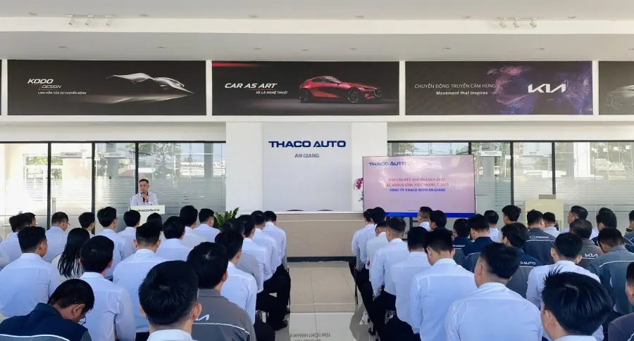 LỄ CHÀO CỜ ĐẦU THÁNG 7 – THACO AUTO AN GIANG