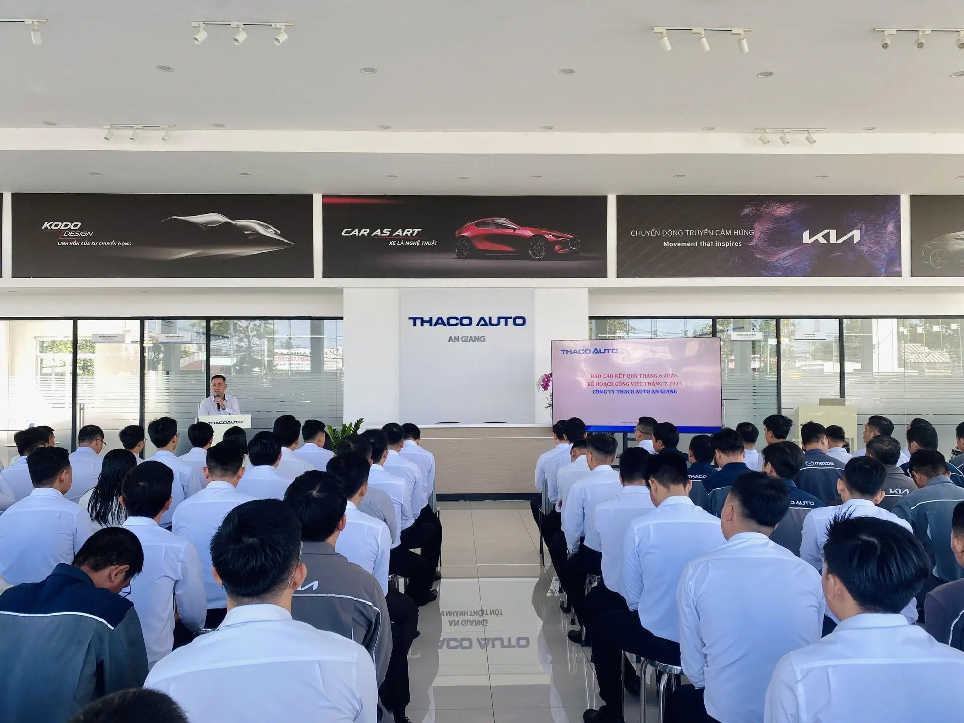 LỄ CHÀO CỜ ĐẦU THÁNG 7 – THACO AUTO AN GIANG