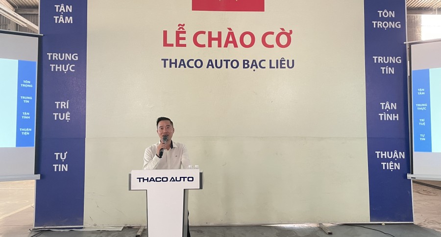 THACO AUTO Bạc Liêu tổ chức Lễ chào cờ định kỳ tháng 8