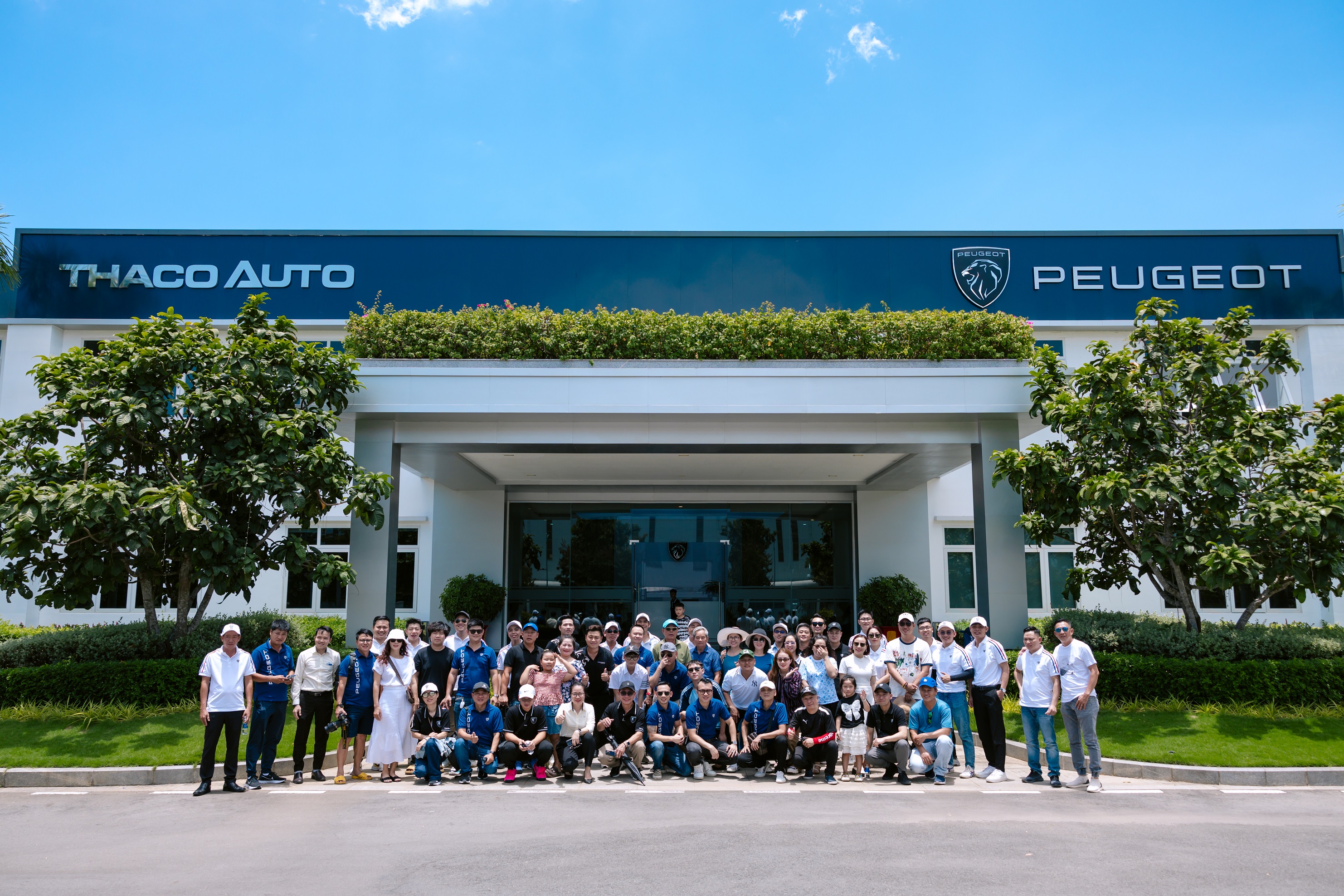 Lấy khách hàng làm trọng tâm, Peugeot Việt Nam giành giải Xuất sắc tại Peugeot Awards 2024