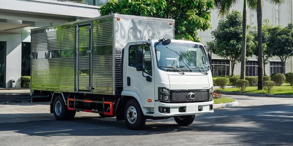 THACO AUTO cung cấp phương tiện phục vụ diễu binh, diễu hành Đại lễ 30/4