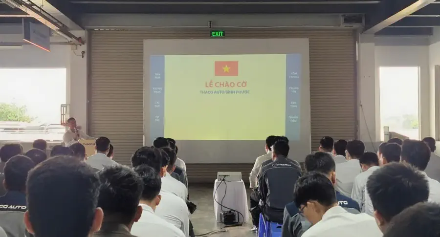 LỄ CHÀO CỜ THÁNG 11/2024: Bứt tốc hoàn thành tốt các chỉ tiêu, nhiệm vụ của năm