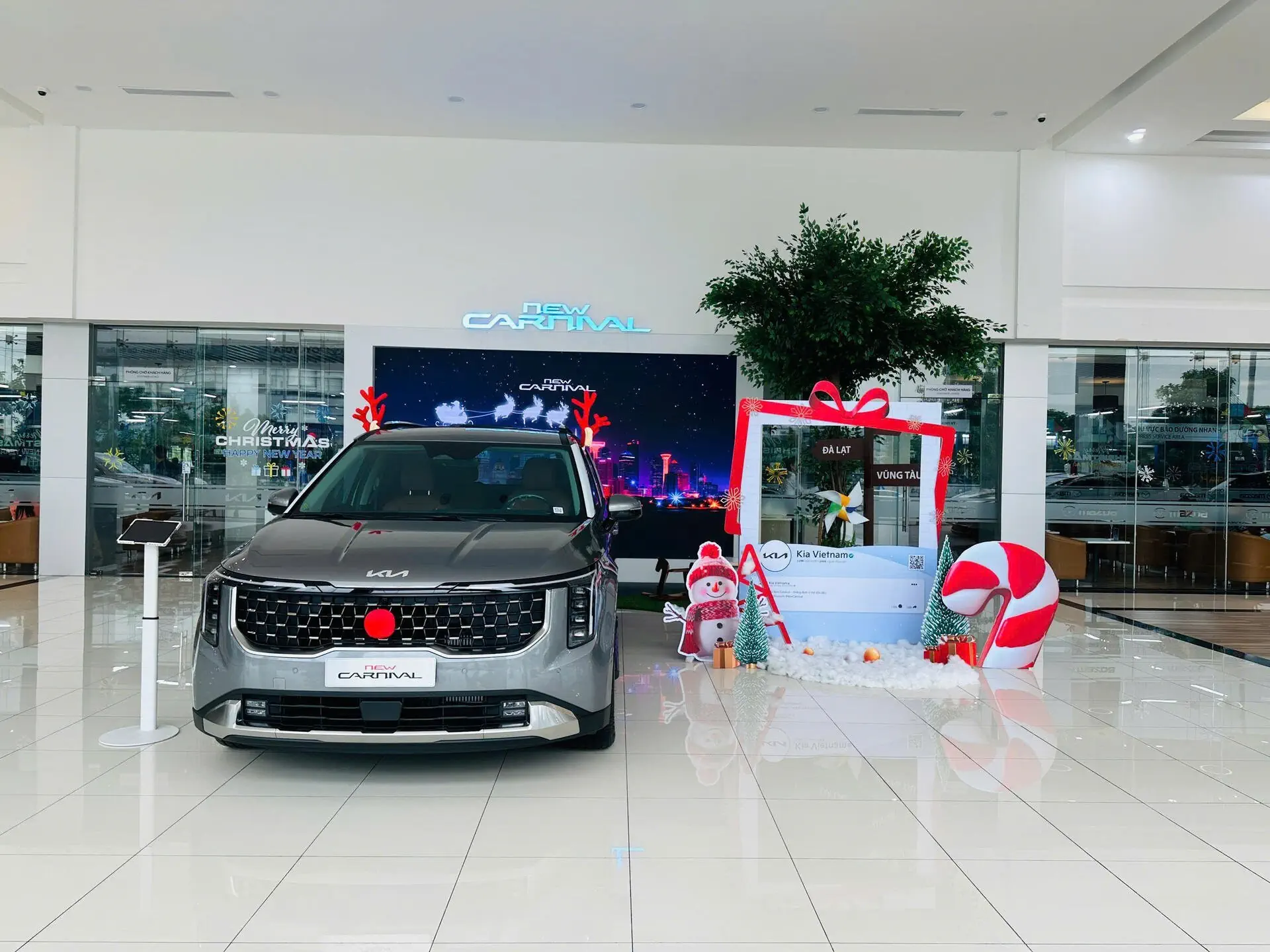 Trao yêu thương, đón Giáng sinh an lành cùng THACO AUTO Bình Tân