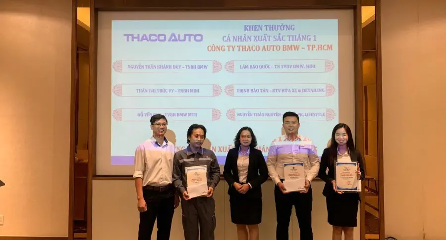 THACO AUTO BMW - TP. HCM tổ chức lễ chào cờ tháng 3/2025 tại chi nhánh BMW Sala