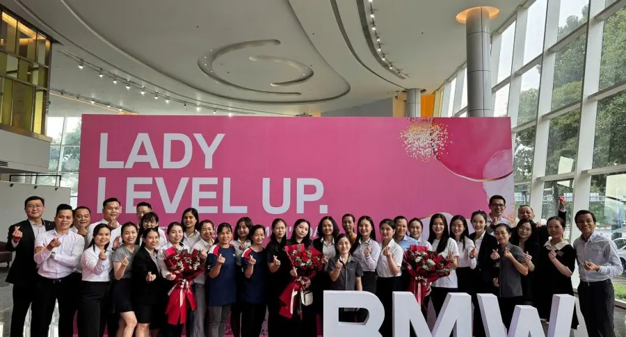 Nữ CBNV THACO AUTO BMW - HCM rạng rỡ trong Ngày Phụ nữ Việt Nam 20/10