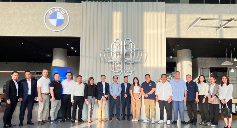 BMW Asia delegation and Philippine partners visit BMW Binh Duong