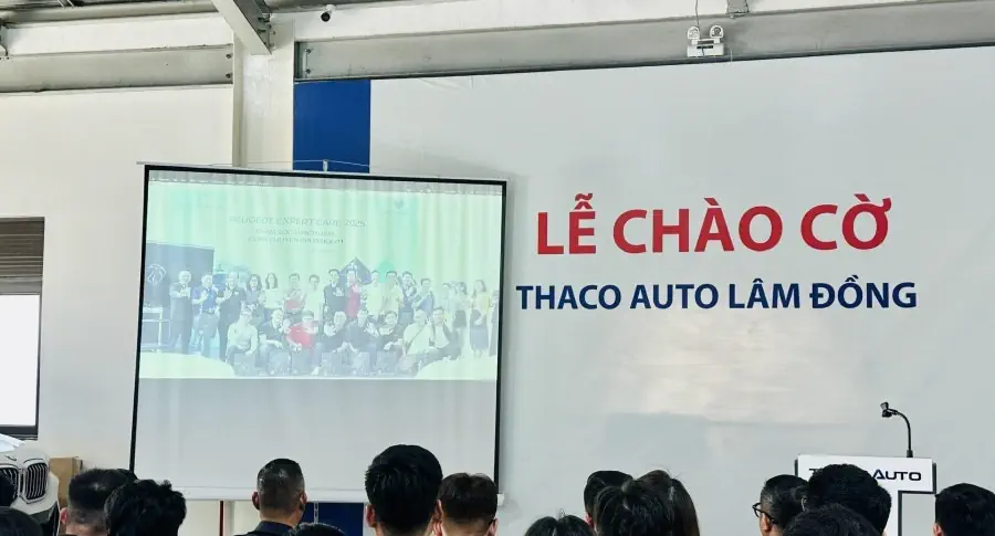THACO AUTO Lâm Đồng - Lễ chào cờ tháng 08/2025: Khí thế mới cho một tháng mới.