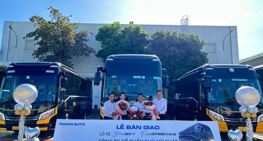 Bàn giao lô 5 xe bus Bluesky Evergreen 81S cho Công ty CP Phú Mỹ Phát