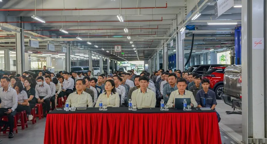 Lễ chào cờ tháng 8: THACO AUTO Đà Nẵng giới thiệu nhân sự mới