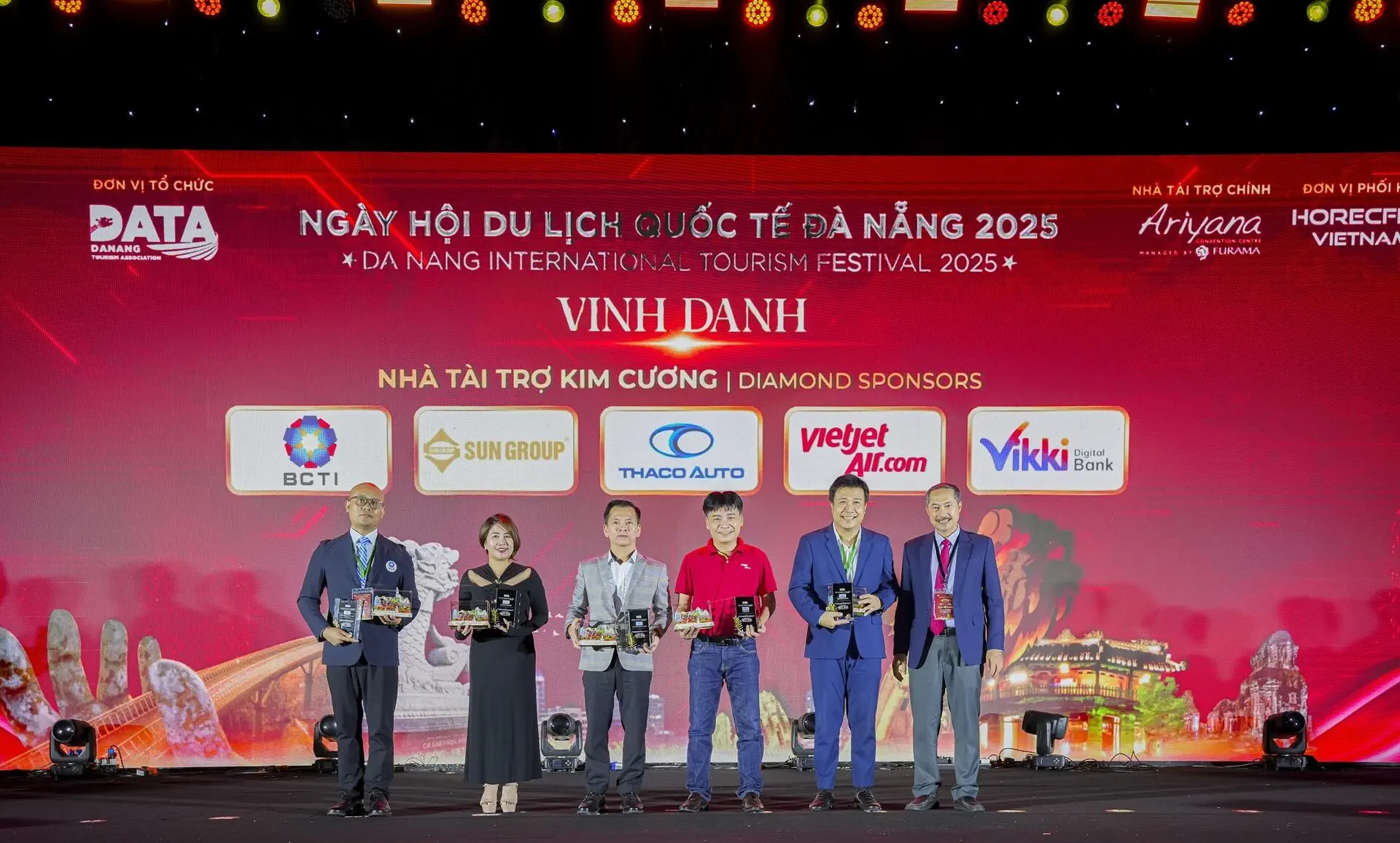 Tin tức