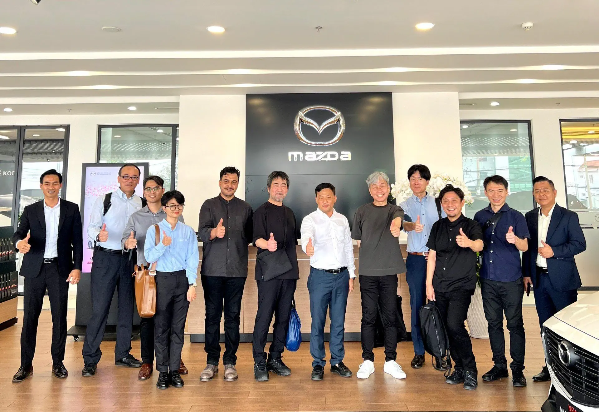 Mazda and GK Design delegation visits THACO AUTO