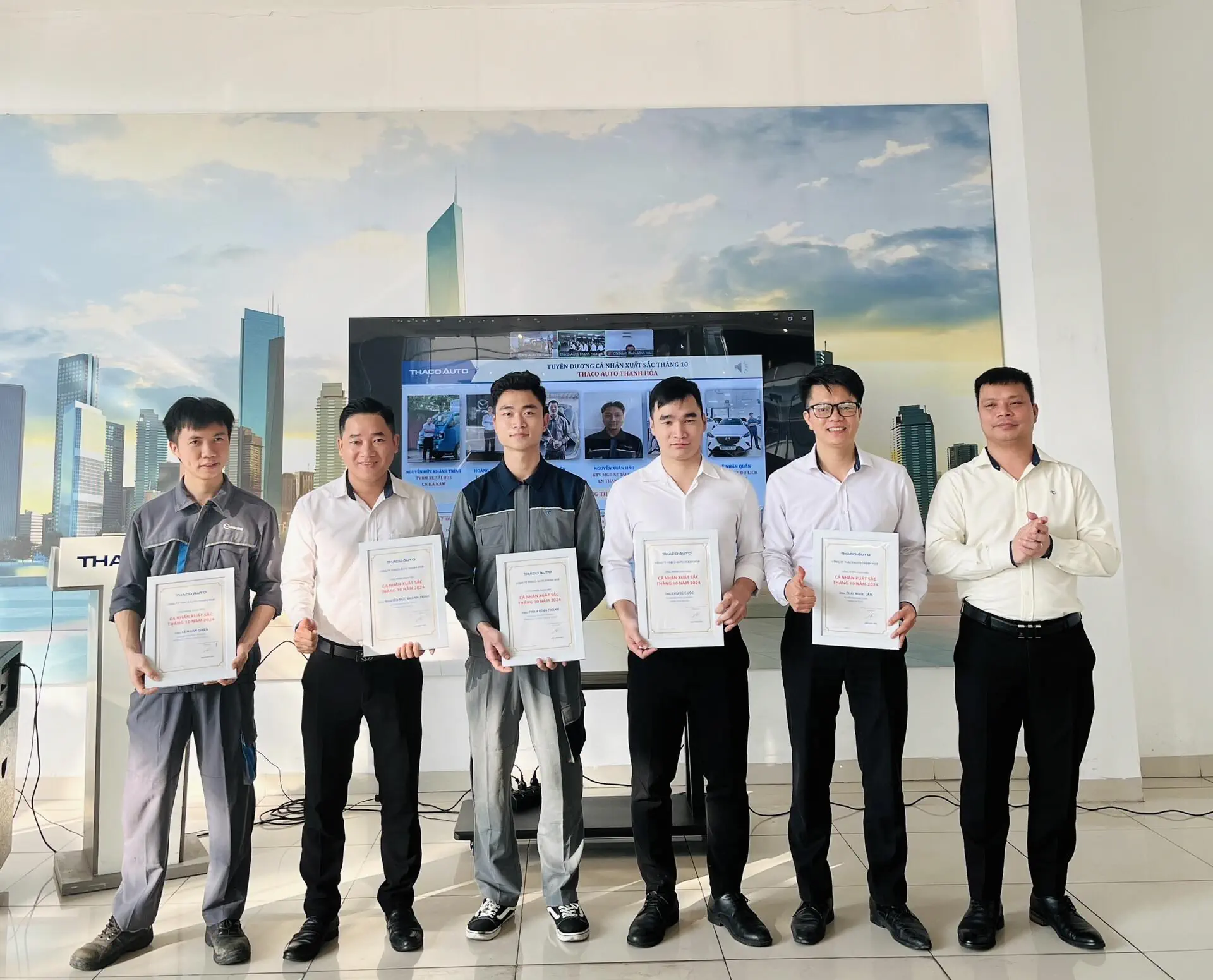 HOẠT ĐỘNG CHÀO CỜ ĐẦU THÁNG 11 TẠI THACO AUTO HÀ NAM