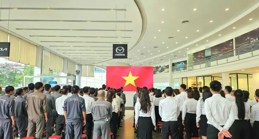 THACO AUTO HẢI PHÒNG TỔ CHỨC LỄ CHÀO CỜ THÁNG 06