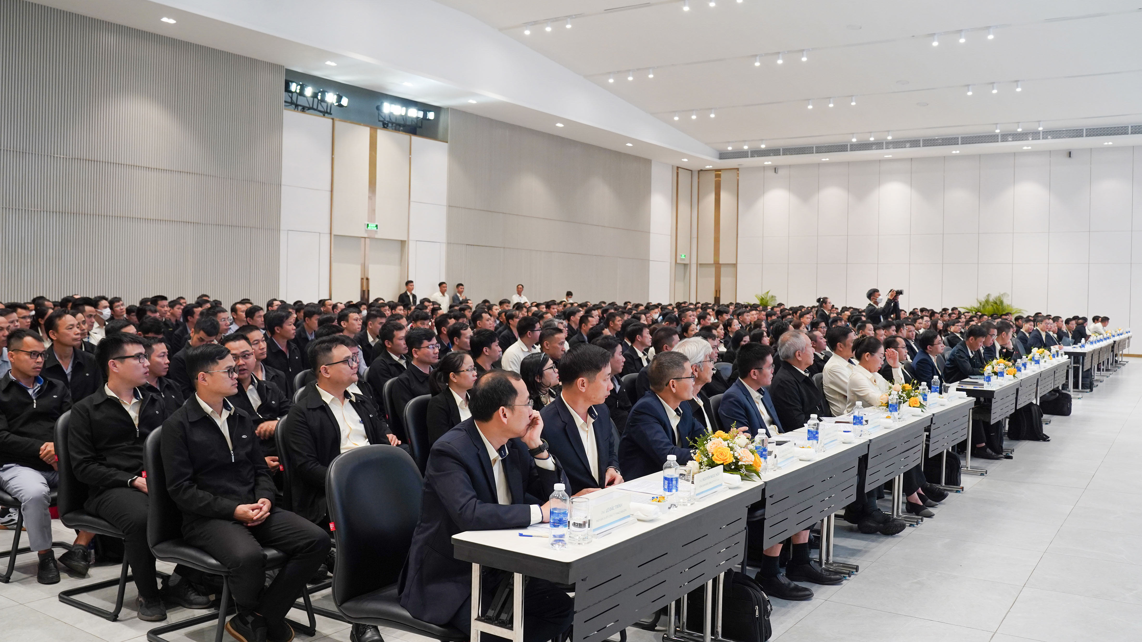 2. Gần 600 nhân sự tham dự Hội nghị triển khai kế hoạch năm 2024 THACO AUTO Khối Sản xuất-1