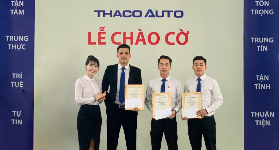 THACO AUTO Huế  tổ chức Lễ chào cờ định kỳ tháng 5