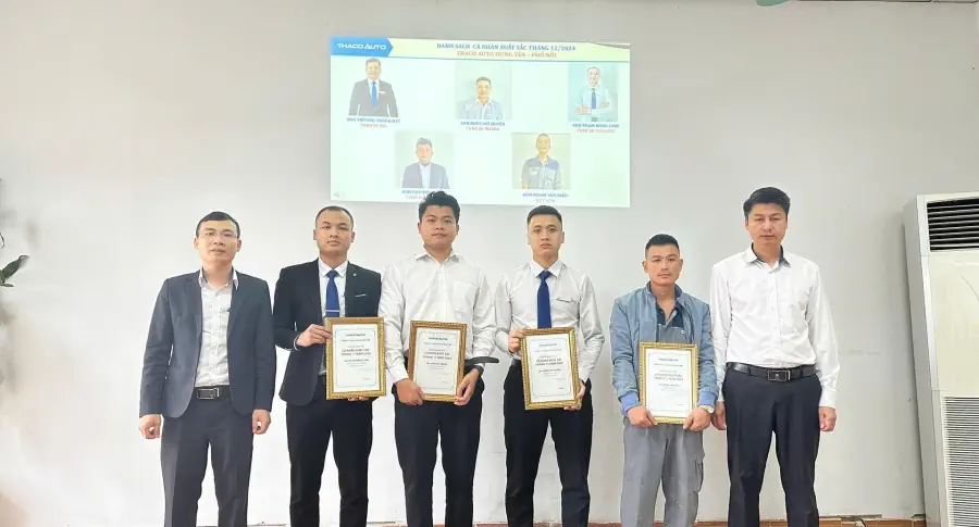 THACO AUTO HƯNG YÊN TỔ CHỨC CHƯƠNG TRÌNH CHÀO CỜ THÁNG 12/2024