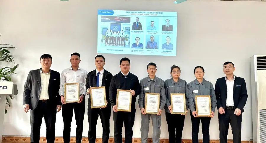 THACO AUTO HƯNG YÊN TỔ CHỨC LỄ CHÀO CỜ THÁNG 01/2025
