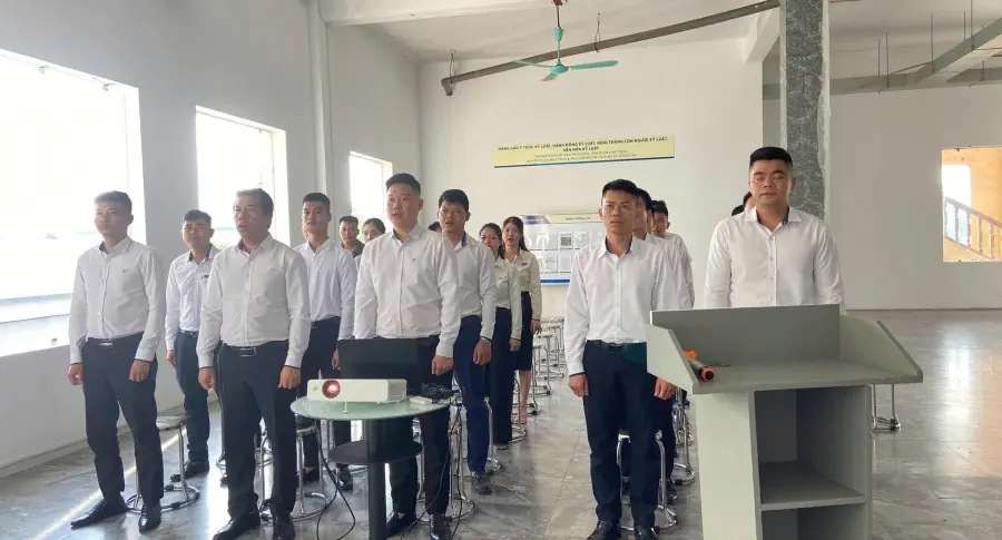 LỄ CHÀO CỜ THÁNG 7/2025: TỔNG KẾT THÁNG 6 VÀ TRIỂN KHAI KẾ HOẠCH THÁNG 7