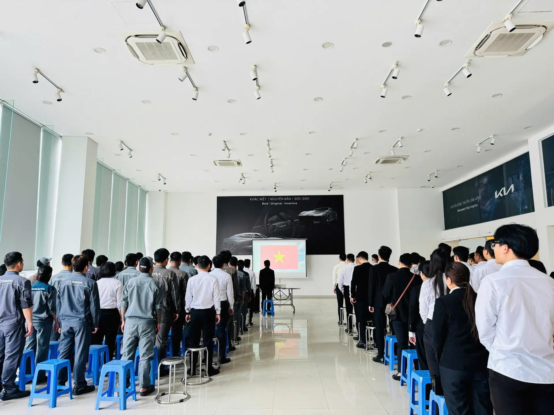 CHÀO CỜ THÁNG 4/2025 – THACO AUTO BẠCH ĐẰNG - HN TRIỂN KHAI CÔNG TÁC BÁN HÀNG THÁNG 4/2025