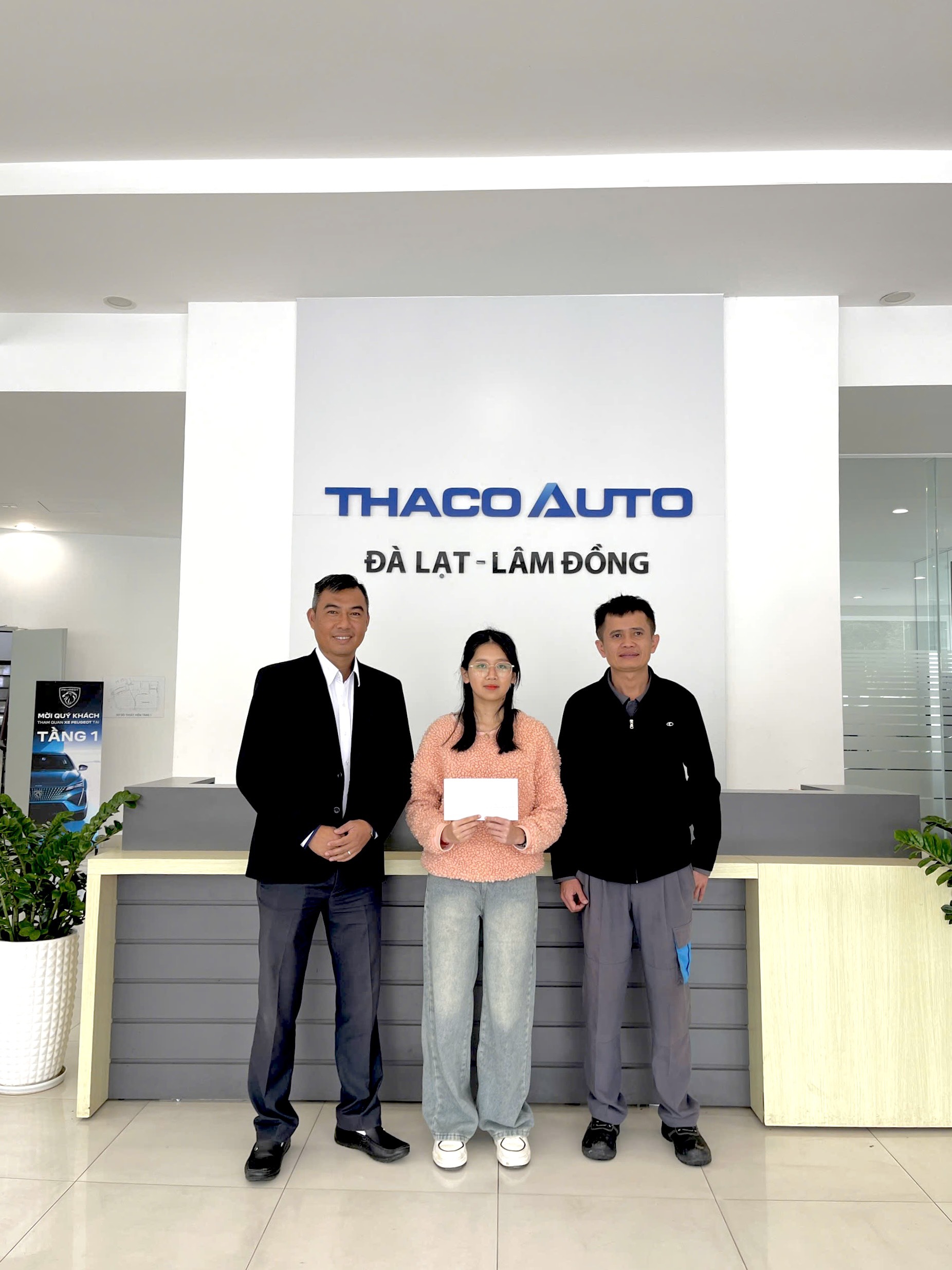 THACO AUTO Lâm Đồng tổ chức tuyên dương con CBNV “Học giỏi, sống tốt” năm 2024