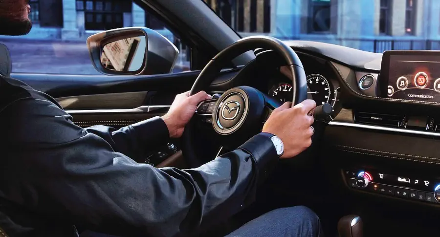 MAZDA6 sedan draws attention with advanced technologies