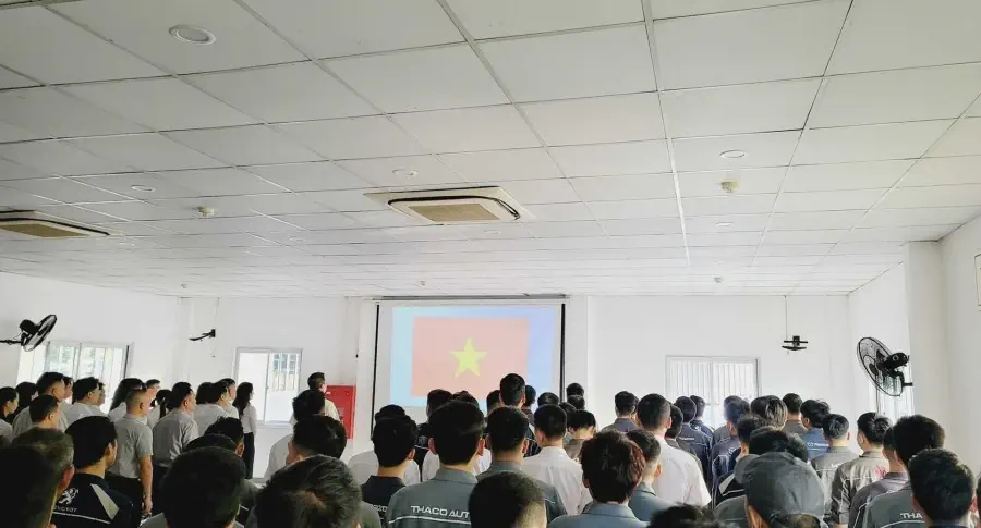 LỄ CHÀO CỜ THÁNG 7 THACO AUTO PHẠM VĂN ĐỒNG
