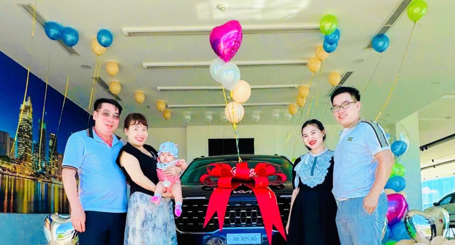 THACO AUTO Phú Yên bàn giao xe Kia New Carnival đầu tiên tại Phú Yên