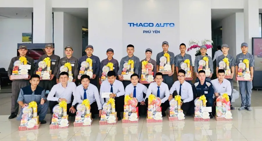 THACO AUTO Phú Yên “trao yêu thương” đến CBNV nhân dịp Xuân Ất Tỵ 2025
