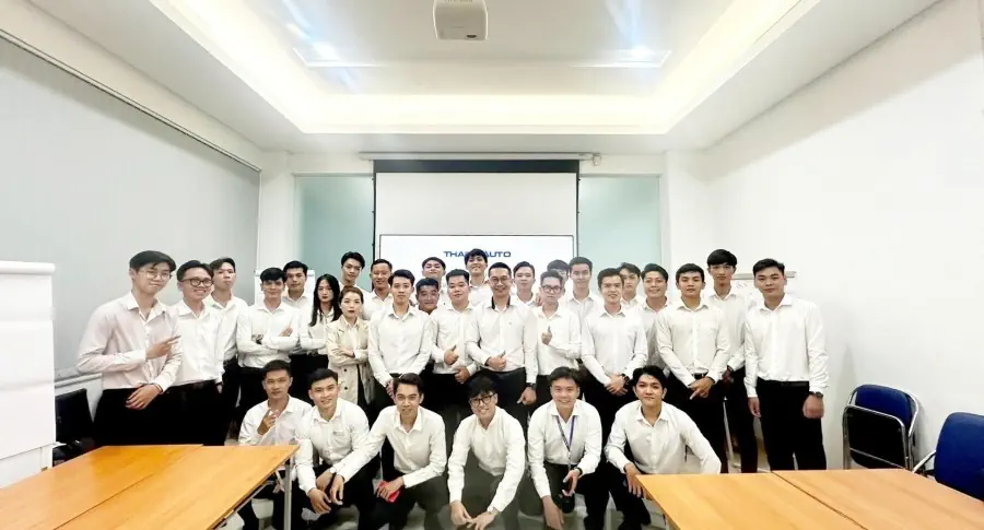 Nhân sự TVBH mới của THACO AUTO Phú Mỹ Hưng: Phấn khởi tham gia khóa huấn luyện đầu tiên