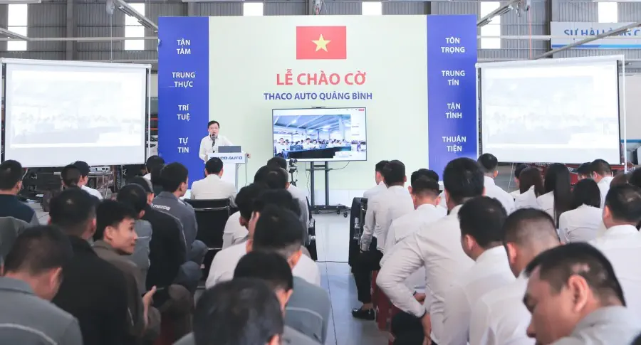 THACO AUTO QUẢNG BÌNH  CHÀO CỜ THÁNG 7