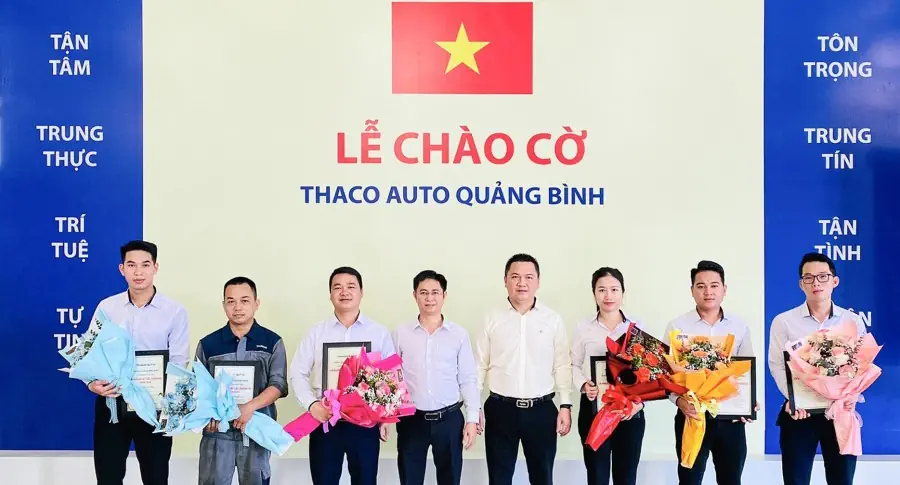 Lễ chào cờ tháng 6: THACO AUTO Quảng Bình sẵn sàng bứt phá tháng cuối Quý II/2024