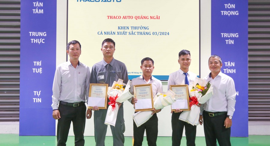 Chào cờ tháng 4/2024: THACO AUTO Quảng Ngãi  tổng kết Quý I và triển khai công việc trọng tâm Quý II năm 2024