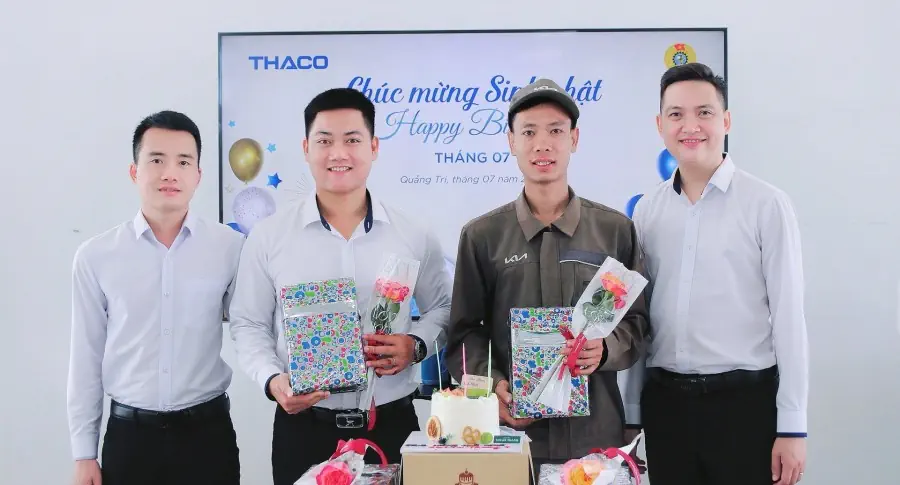 THACO AUTO QUẢNG TRỊ CHÚC MỪNG SINH NHẬT CÁN BỘ NHÂN VIÊN THÁNG 7