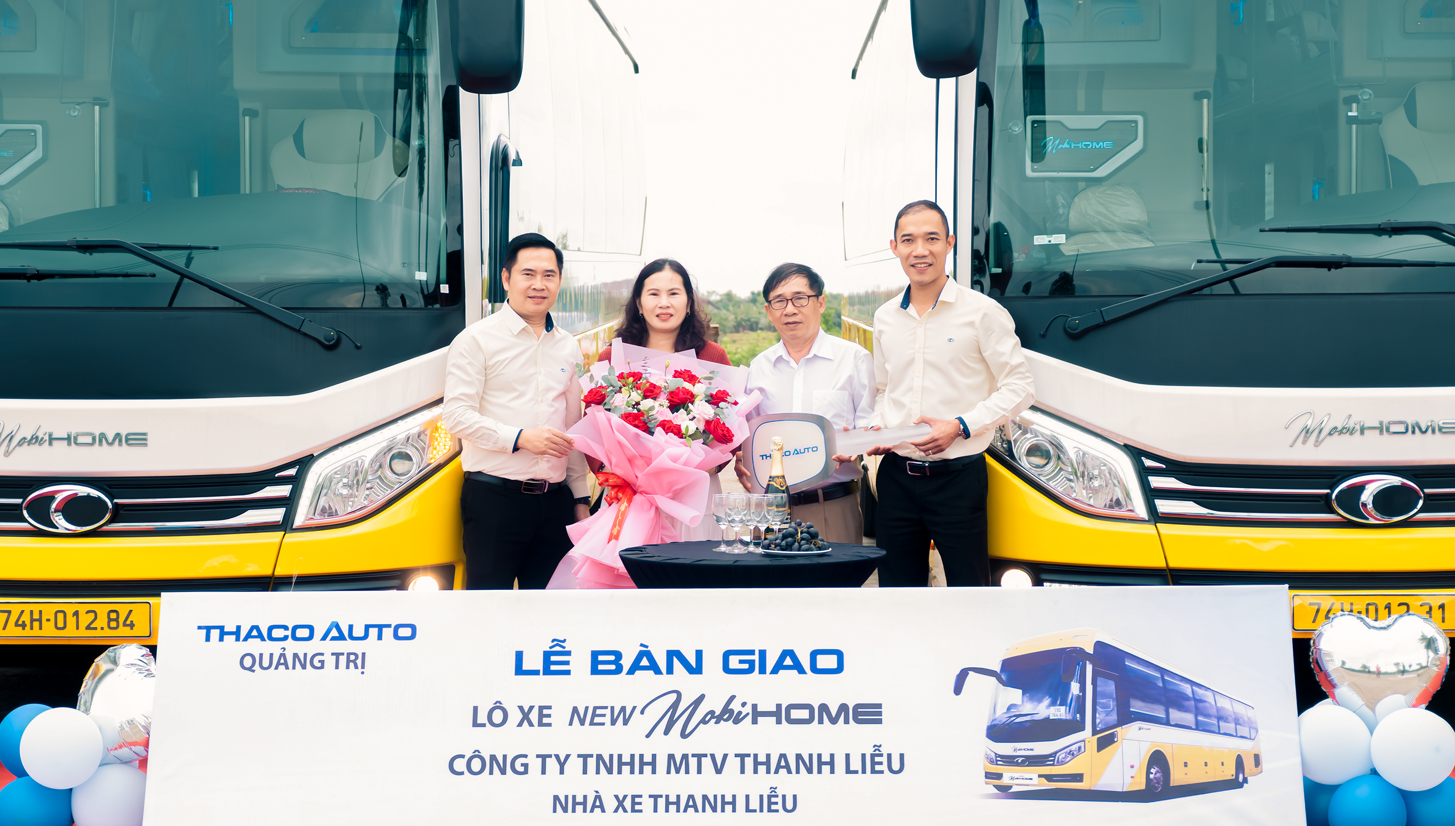 THACO AUTO Quảng Trị hoàn tất bàn giao lô 02 xe Bus New Mobihome đến Công ty TNHH MTV Thanh Liễu