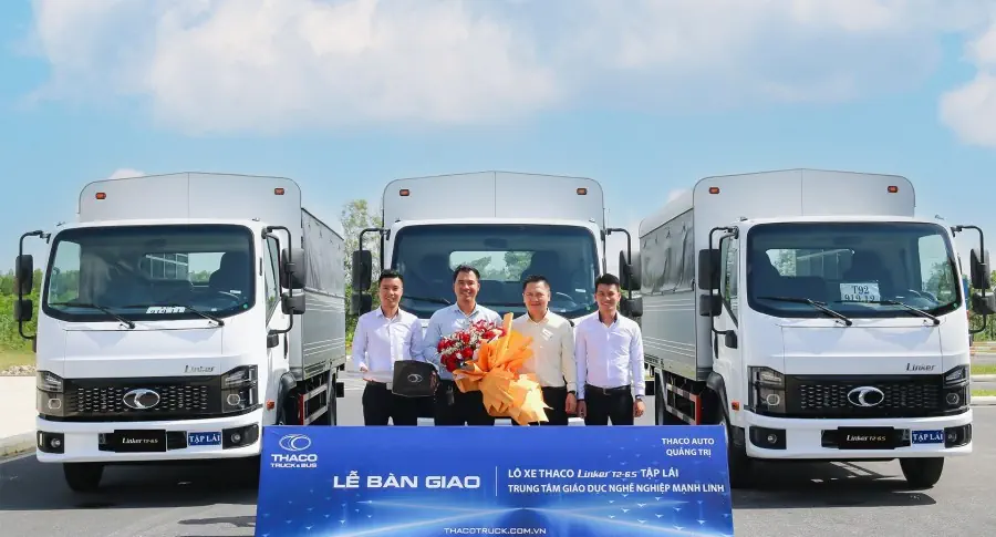 THACO AUTO Đông Hà bàn giao lô 03 xe Tải Linker tập lái đến Trung tâm giáo dục nghề nghiệp Mạnh Linh