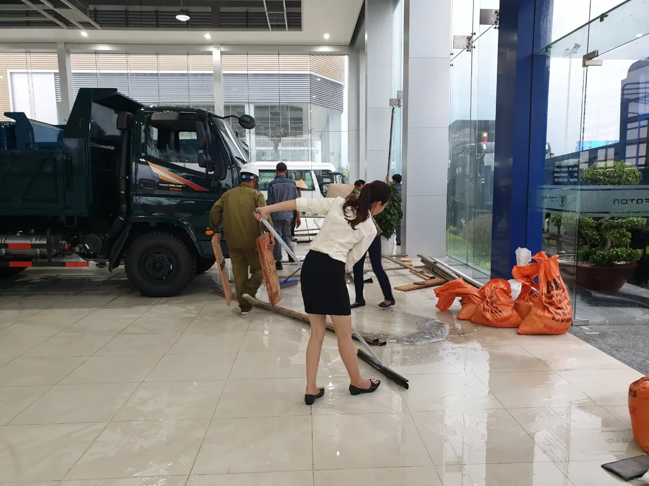 Tải, bus Thanh Hóa chủ động ứng phó với áp thấp nhiệt đới