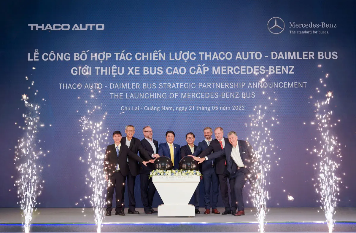 Lễ công bố hợp tác chiến lược THACO AUTO – DAIMLER BUS 