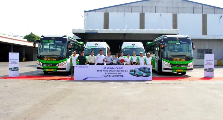 THACO AUTO Tây Nam - HCM trở thành đối tác cung cấp xe đầu tiên cho Toàn Khải Travel