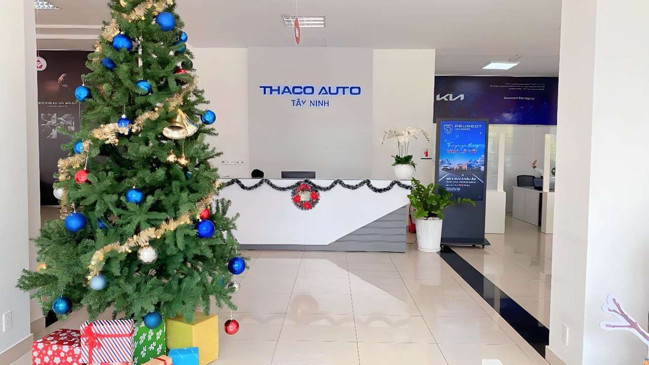 THACO AUTO Tây Ninh “khoác áo mới” chào đón Giáng sinh 2023