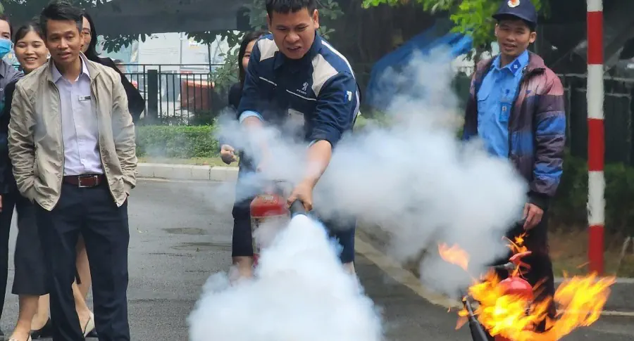 THACO AUTO BẮC NINH TỔ CHỨC TẬP HUẤN PCCC 2024 – HÀNH ĐỘNG VÌ AN TOÀN LAO ĐỘNG