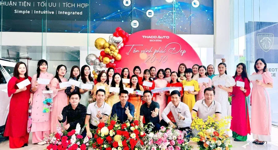 THACO AUTO BẠCH ĐẰNG rộn ràng tổ chức chương trình Chúc mừng Phụ nữ Việt Nam 20/10