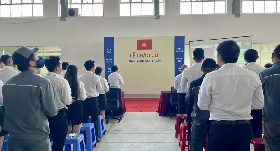 Lễ chào cờ tháng 6: THACO AUTO Bình Thuận sẵn sàng bứt phá tháng cuối Quý II/2024