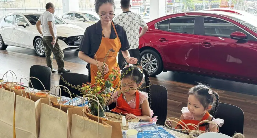 THACO AUTO Bình Triệu cùng khách hàng đón mùa trăng đoàn viên