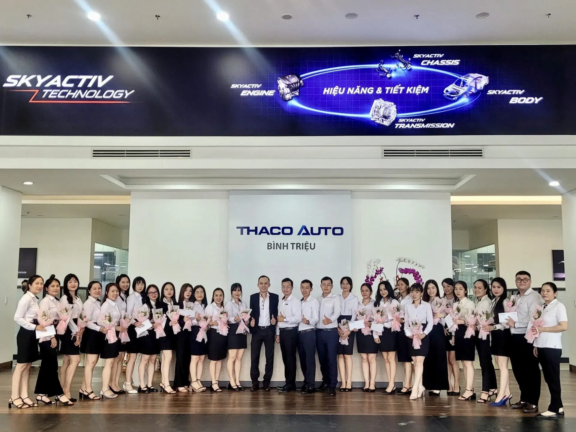 Nữ CBNV THACO AUTO Bình Triệu rạng rỡ trong Ngày Phụ nữ Việt Nam 20/10