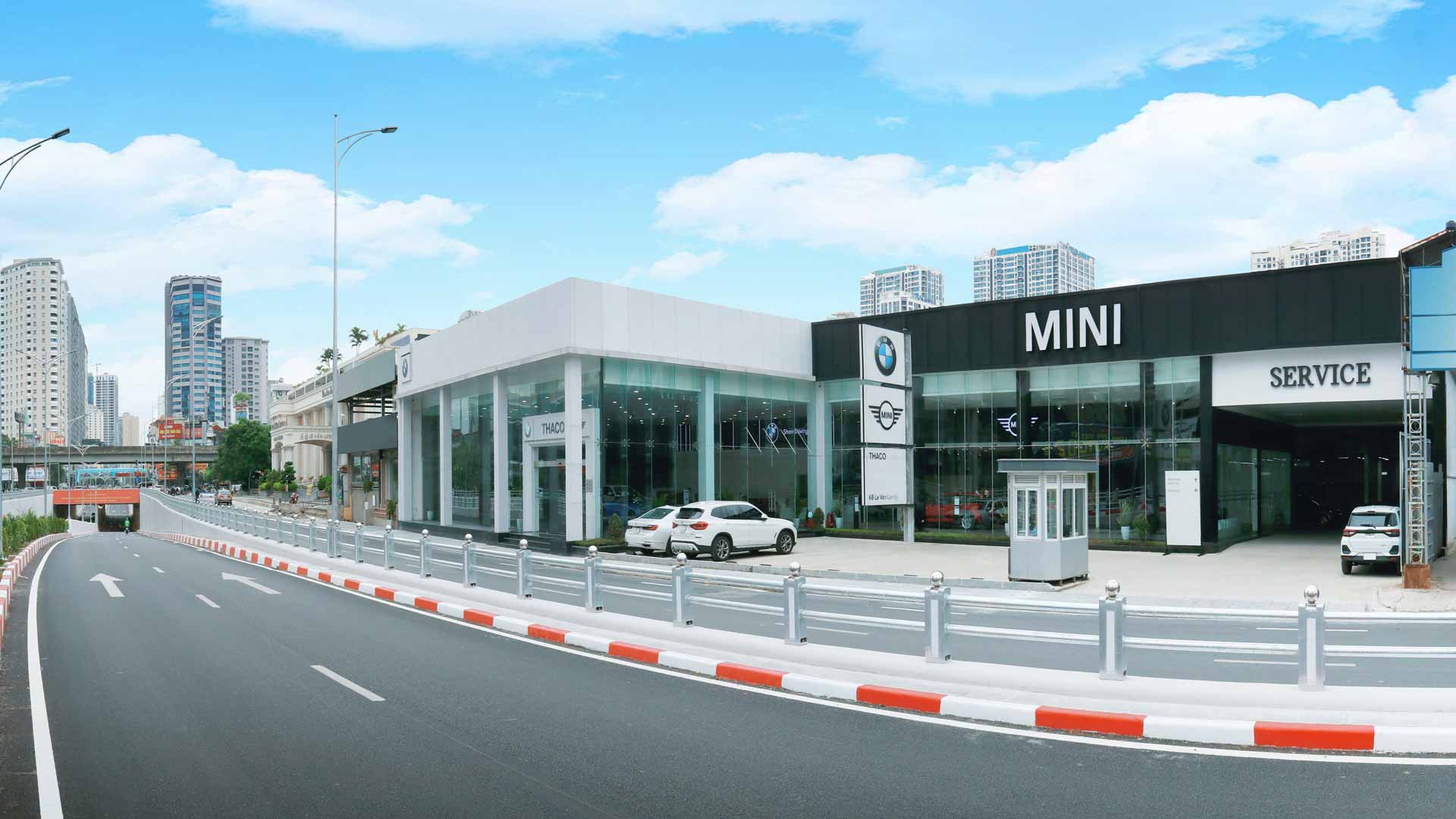 Showroom BMW Lê Văn Lương - Nâng tầm trải nghiệm xe sang